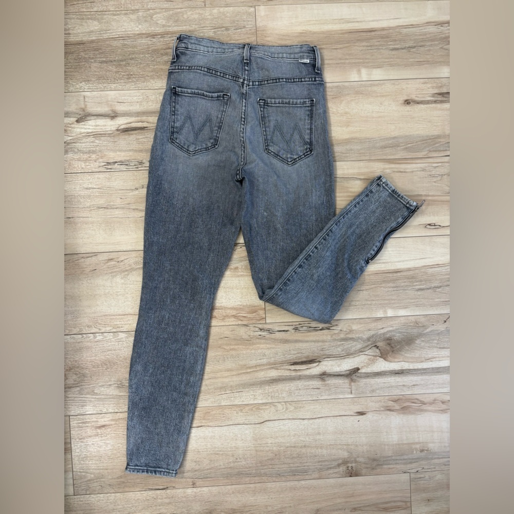 MOTHER Gray The Swooner Ankle Zip Skinny Jeans with Signature Stitching - Picture 4 of 7